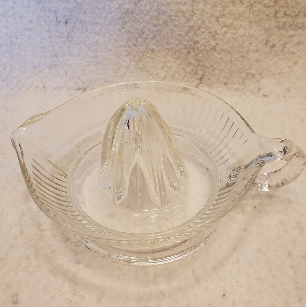 Vintage Heavy Clear Glass Juicer Reamer With Handle and Pour Spout